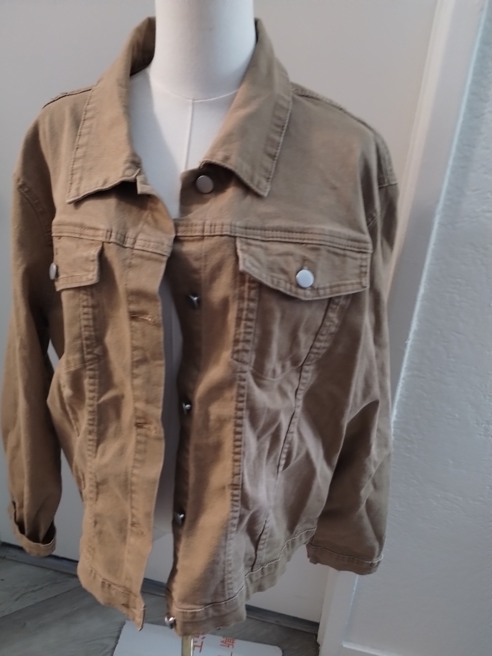 Source Unknown Women's Tan Cotton Utility Jean Jacket